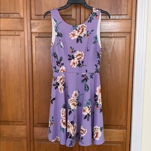Purple floral francesca’s dress size medium NWT